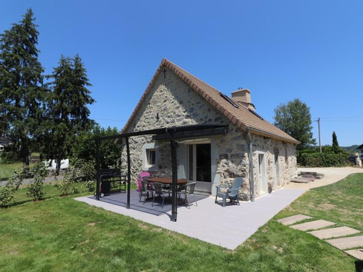 Vila Maison De Caractere Renovee, Piscine Privee, Calme, Proximite Monts Du Cantal Et Puy De Sancy - Fr-1-742-393 Vebret Exteriér fotografie